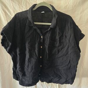 Old Navy Black Women's Button-Up Top